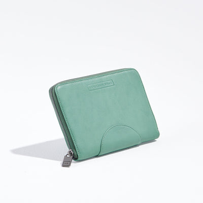 The Moonrise Travel Wallet Moss
